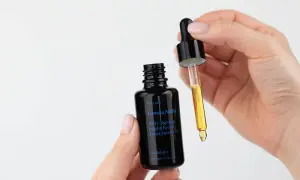 Iman of Noble Serum jak stosować – proste kroki dla pięknej skóry