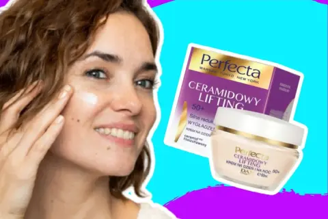 Kobieta aplikuje krem Perfecta Ceramidowy Lifting 50+. To perfecta fenomen cery dojrzałej, zapewniający wygładzenie i redukcję zmarszczek.