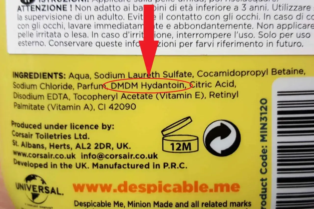 Składniki kosmetyku: Aqua, Sodium Laureth Sulfate, DMDM Hydantoin (formalaldehyd co to?), Citric Acid.